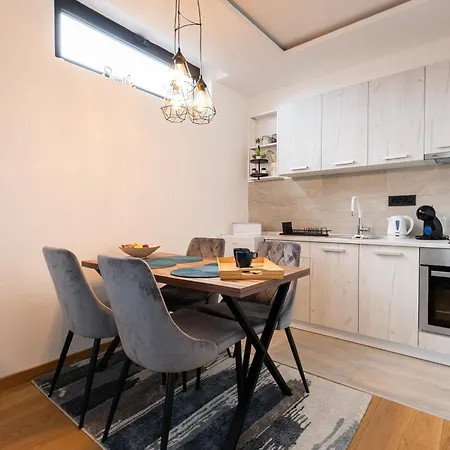 Dameski House Srebrni Vrhovi זלאטיבור