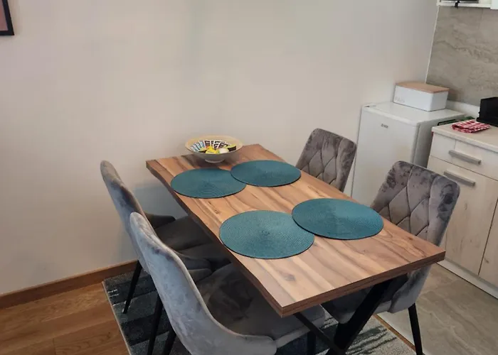 Dameski House Srebrni Vrhovi Lägenhet